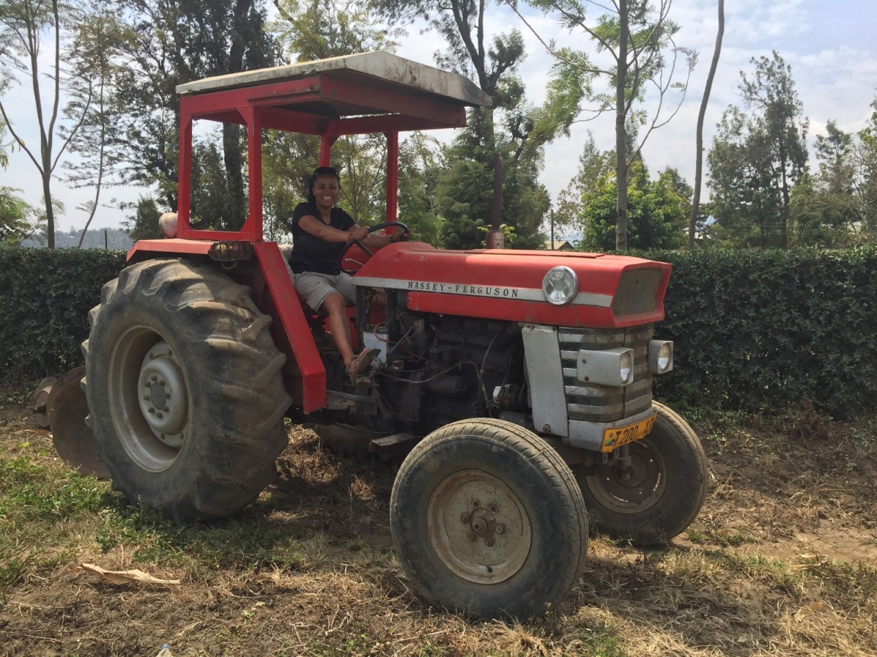 Sharki3 goes farming