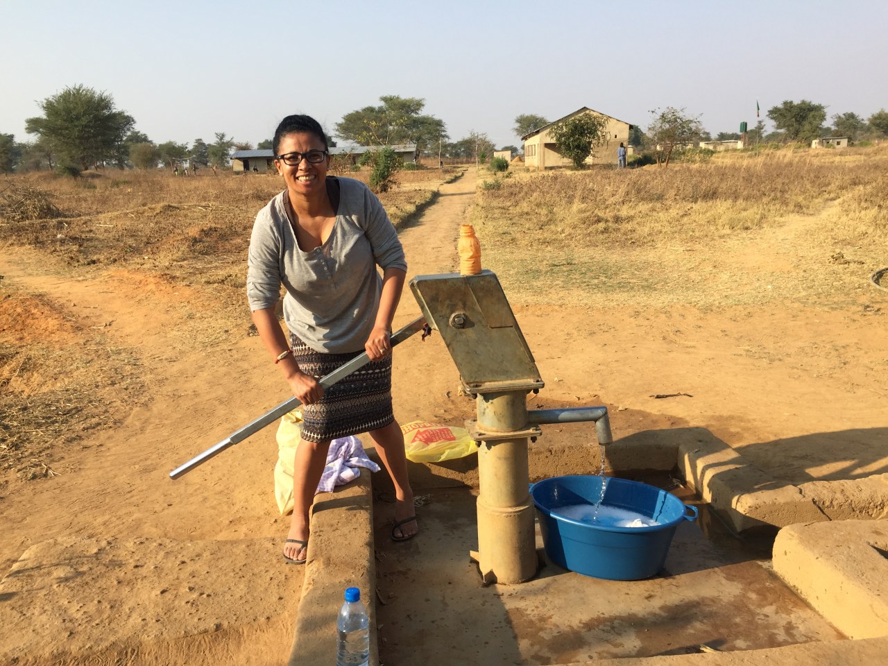 Pumping Water Malaikha Style&nbsp;Sharki3