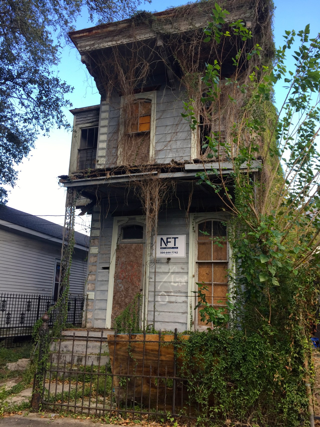 Tips on how to make friends from strangers by sleeping on their&nbsp;couch